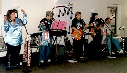 Moodyfest2001b.jpg (39810 bytes)