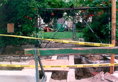 RING99constrwatermain.jpg (55966 bytes)